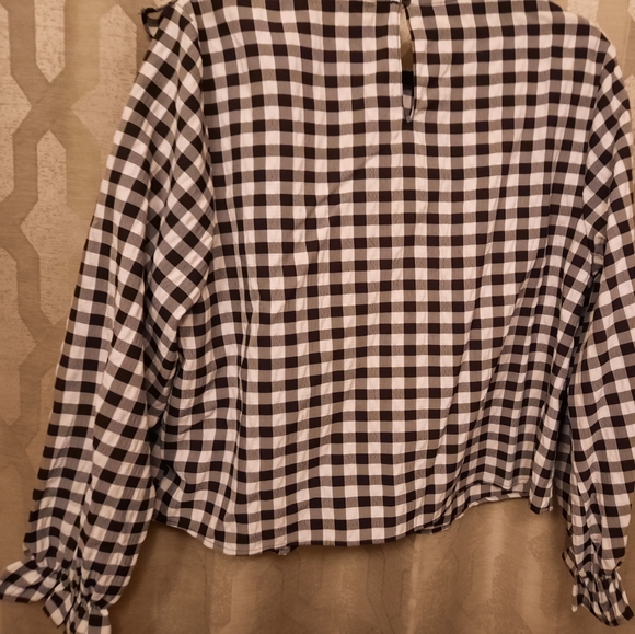 Brand new ruffle blouse/top H&M - Picture 2 of 3